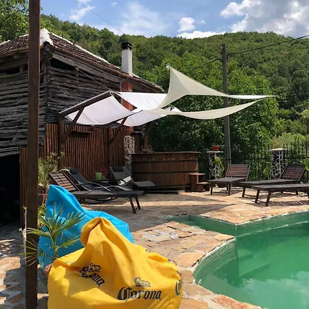 двата ореха Villa *