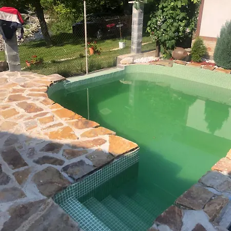 двата ореха *